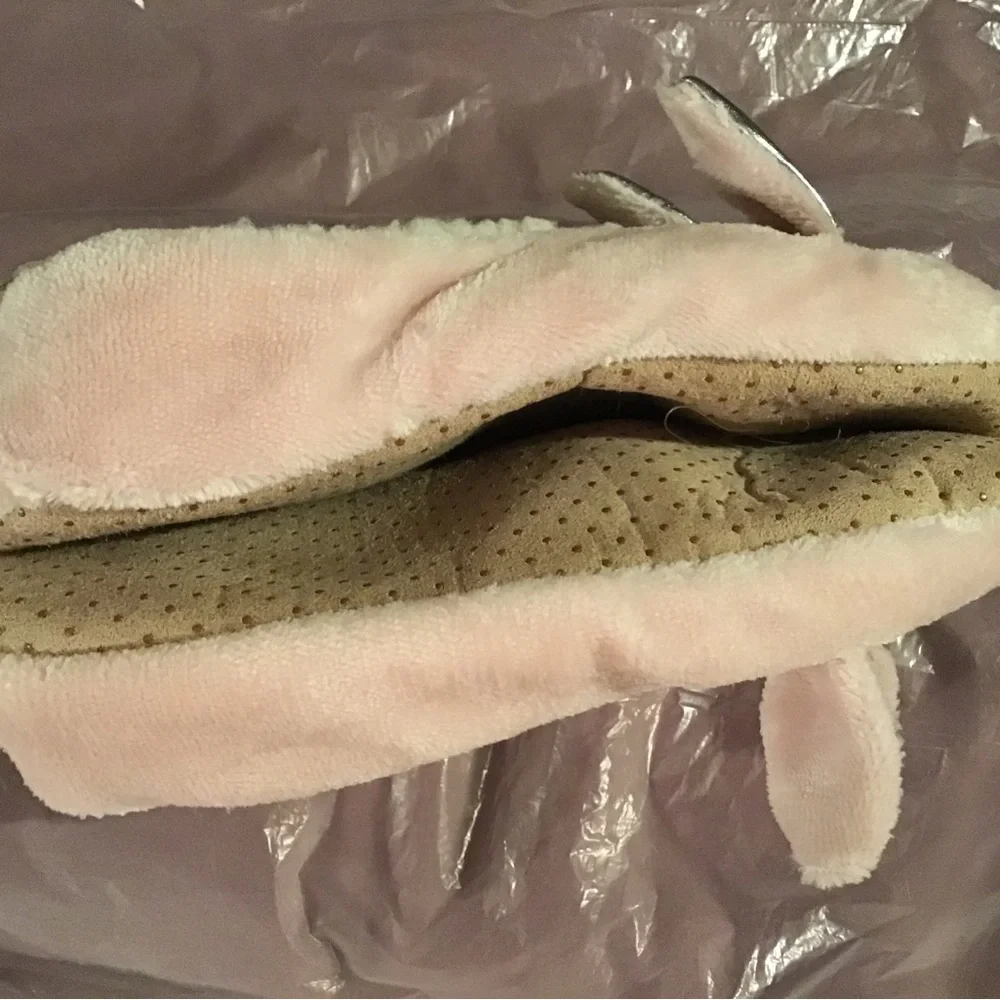 Slippers - Picture 6 of 7